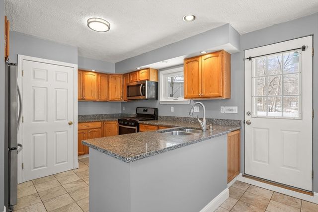 1104 Pleasant St, Weymouth, MA 02189