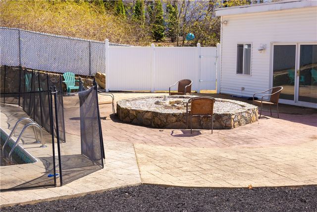 27 Campbell st Street, West Warwick, RI 02893