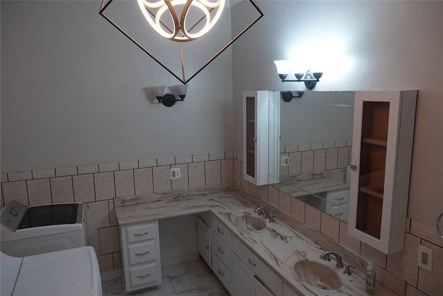 27 Campbell st Street, West Warwick, RI 02893