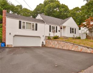 27 Campbell st Street, West Warwick, RI 02893