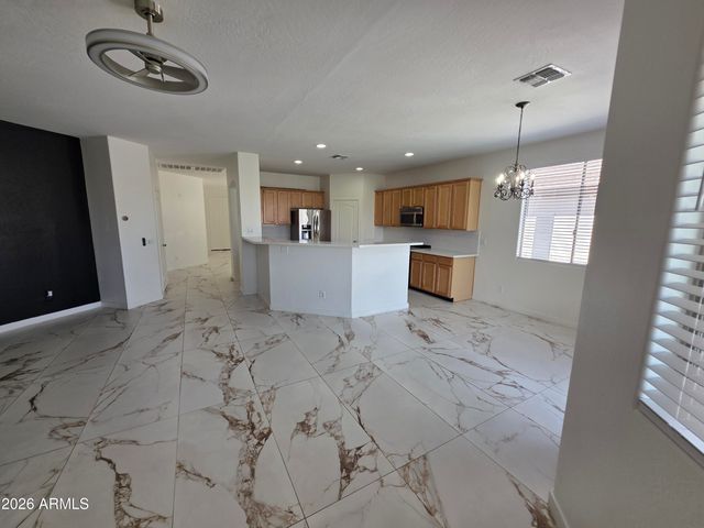 2970 E ANDRE Avenue, Gilbert, AZ 85298