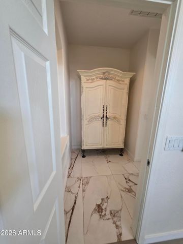 2970 E ANDRE Avenue, Gilbert, AZ 85298