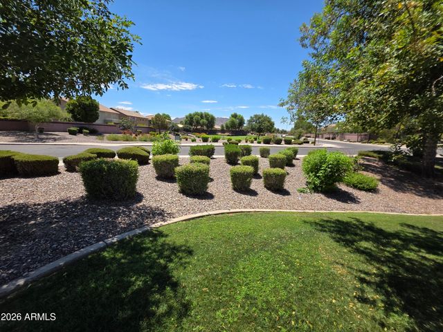 2970 E ANDRE Avenue, Gilbert, AZ 85298