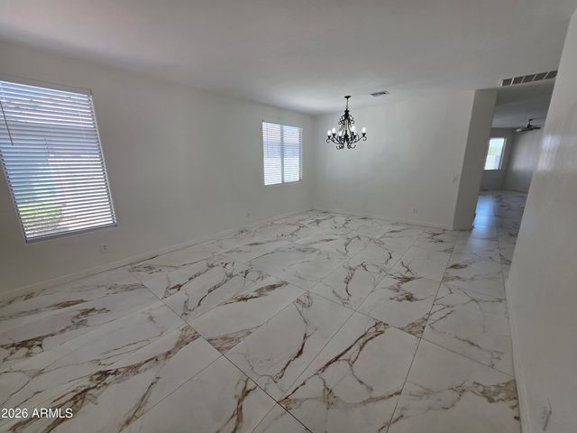2970 E ANDRE Avenue, Gilbert, AZ 85298