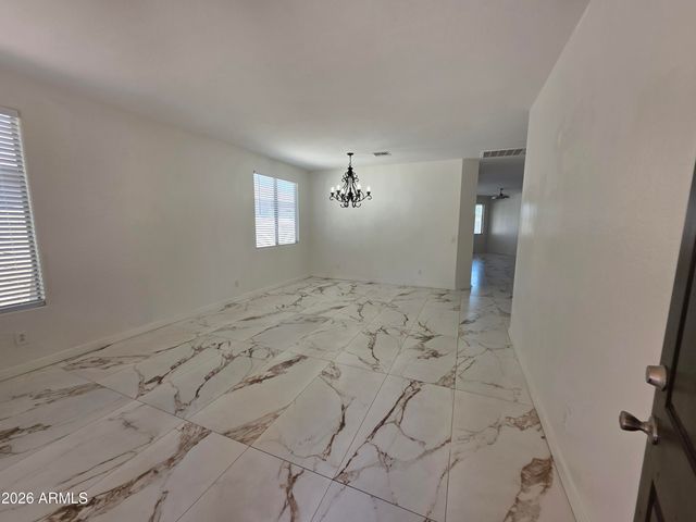 2970 E ANDRE Avenue, Gilbert, AZ 85298