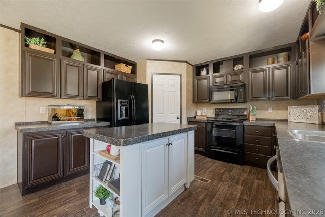 393876 W 2100 Road, Bartlesville, OK 74003