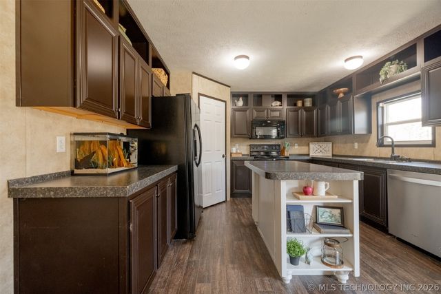 393876 W 2100 Road, Bartlesville, OK 74003