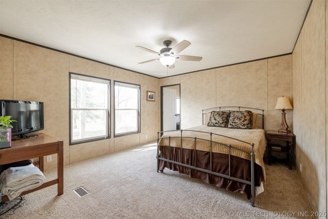 393876 W 2100 Road, Bartlesville, OK 74003