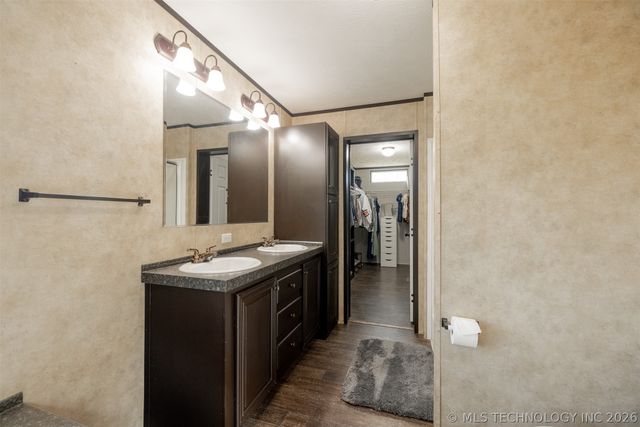 393876 W 2100 Road, Bartlesville, OK 74003