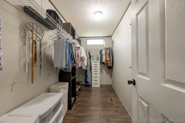 393876 W 2100 Road, Bartlesville, OK 74003