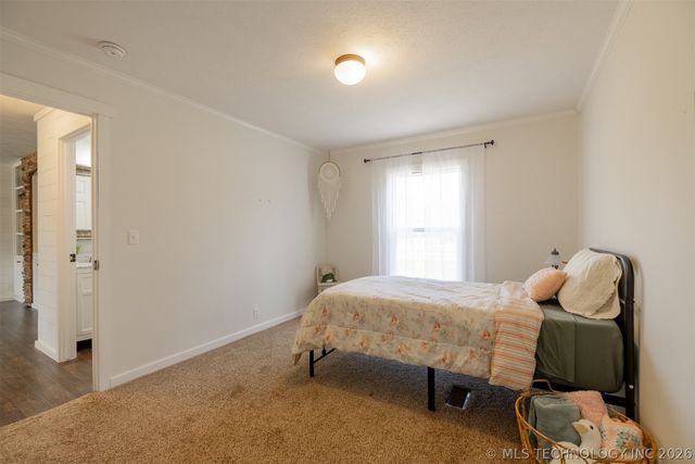 393876 W 2100 Road, Bartlesville, OK 74003