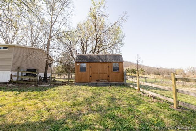 393876 W 2100 Road, Bartlesville, OK 74003