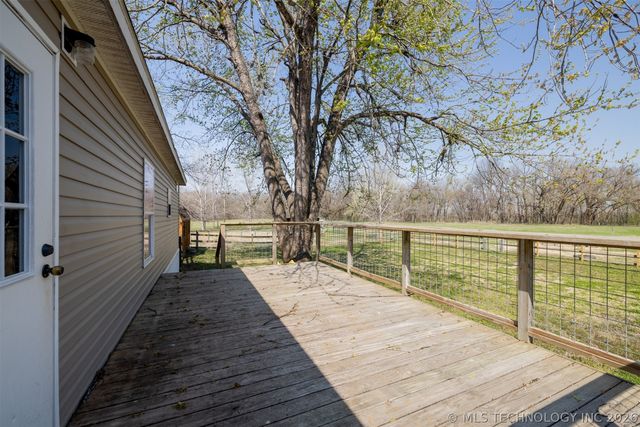 393876 W 2100 Road, Bartlesville, OK 74003