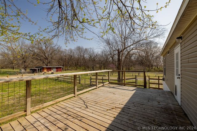 393876 W 2100 Road, Bartlesville, OK 74003