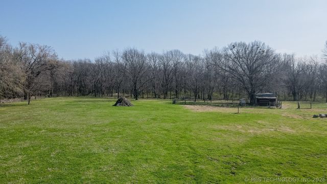 393876 W 2100 Road, Bartlesville, OK 74003