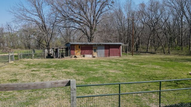 393876 W 2100 Road, Bartlesville, OK 74003