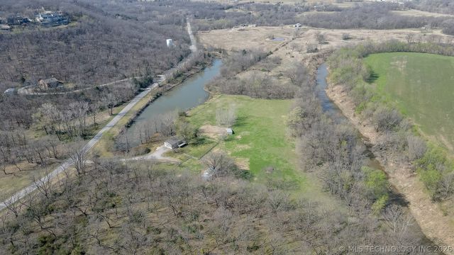 393876 W 2100 Road, Bartlesville, OK 74003