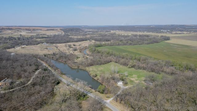 393876 W 2100 Road, Bartlesville, OK 74003