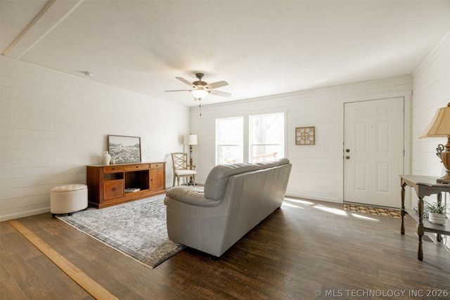 393876 W 2100 Road, Bartlesville, OK 74003