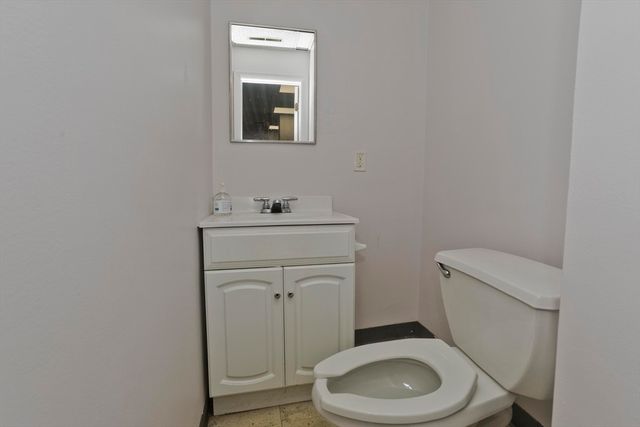 168 Worthington Street, Springfield, MA 01103