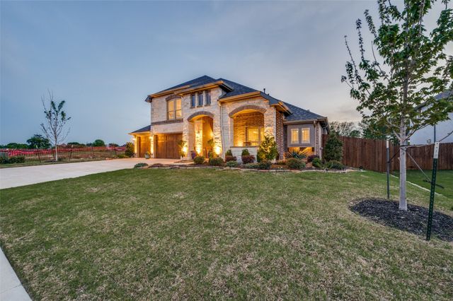 1913 Flora Lane, Desoto, TX 75115