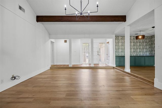12902 Trailwood RD, Austin, TX 78727