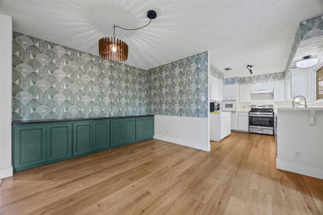 12902 Trailwood RD, Austin, TX 78727