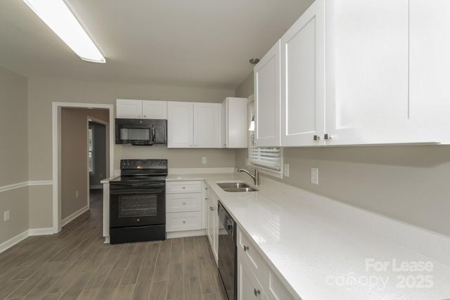 7700 Hickory Hollow Lane, Charlotte, NC 28227