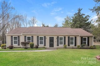 7700 Hickory Hollow Lane, Charlotte, NC 28227