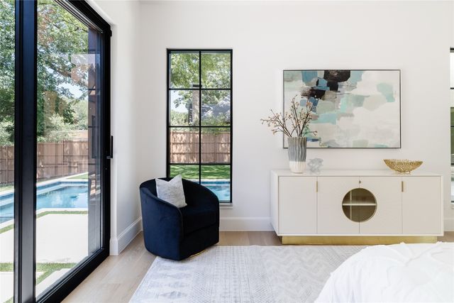 7015 Lyre Lane, Dallas, TX 75214