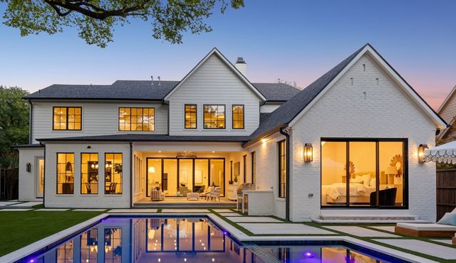 7015 Lyre Lane, Dallas, TX 75214