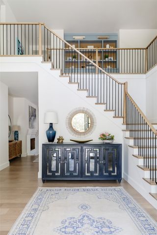 7015 Lyre Lane, Dallas, TX 75214