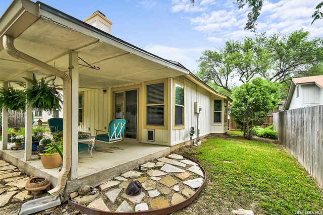13914 LAUREL HOLLOW DR, San Antonio, TX 78232