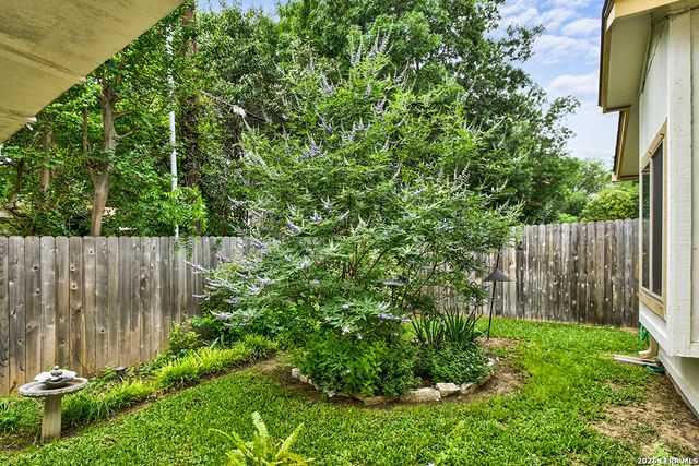 13914 LAUREL HOLLOW DR, San Antonio, TX 78232