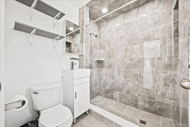 4084 Seton Avenue, Bronx, NY 10466
