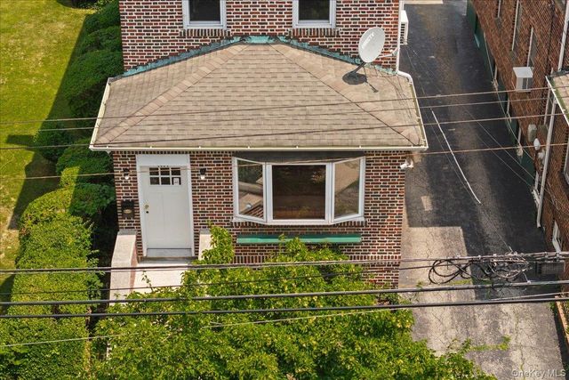 4084 Seton Avenue, Bronx, NY 10466