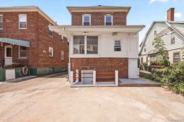 4084 Seton Avenue, Bronx, NY 10466