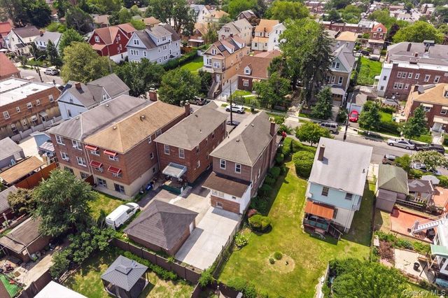 4084 Seton Avenue, Bronx, NY 10466