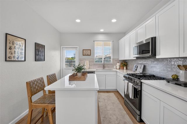 338 Pine Arbol, Buda, TX 78610