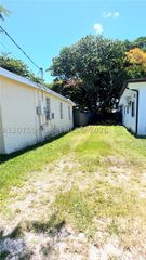 21910 SW 118th Ct 2, Miami, FL 33170