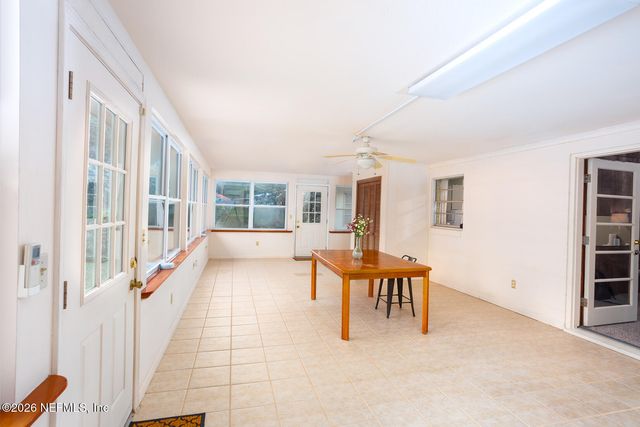 202 SAINT JOHNS Drive, Palatka, FL 32177