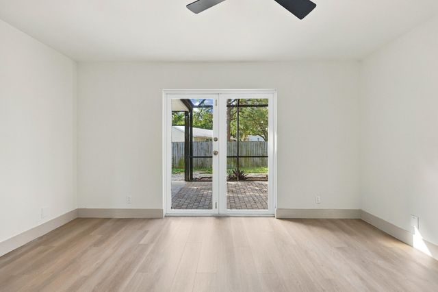 184 GREENTREE Circle, Jupiter, FL 33458