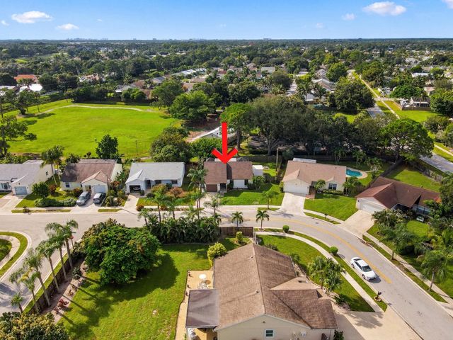 184 GREENTREE Circle, Jupiter, FL 33458