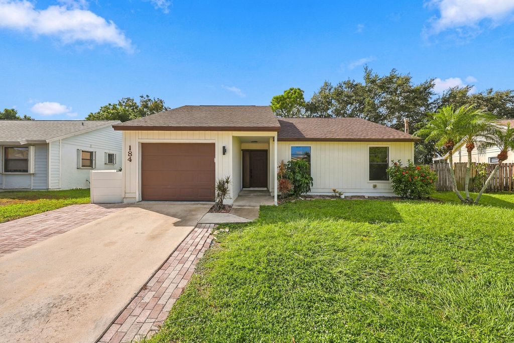 184 GREENTREE Circle, Jupiter, FL 33458