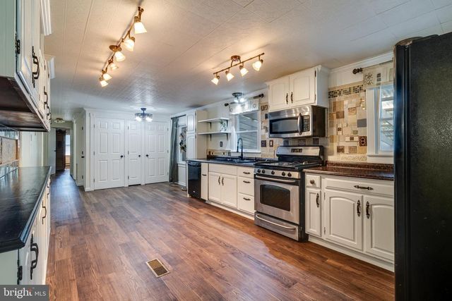 11045 KINGSTON PL, Charlotte Hall, MD 20622