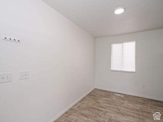 635 E WILDROSE DR, Grantsville, UT 84029