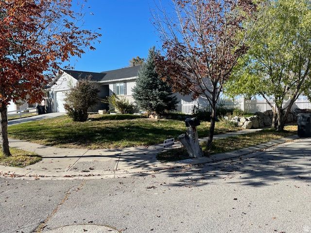 635 E WILDROSE DR, Grantsville, UT 84029