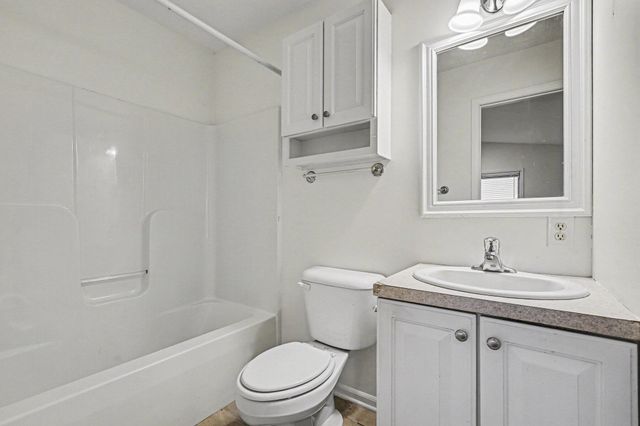 4391 Idlewood Drive SW 21, Wyoming, MI 49519