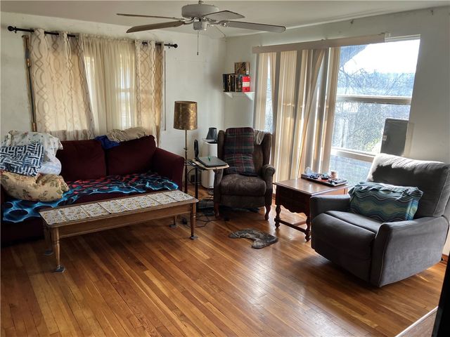2570 Reiter Road, Penn Hills, PA 15235