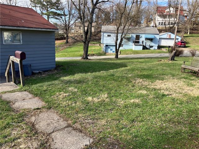 2570 Reiter Road, Penn Hills, PA 15235